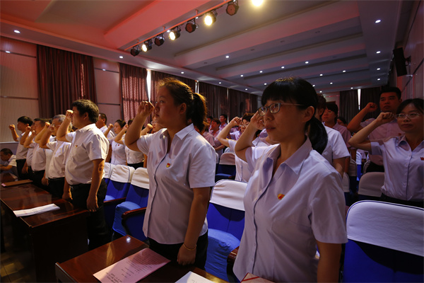 永遠跟黨走 喜迎二十大 一起向未來——咸陽市高新一中舉行慶“七一”大會