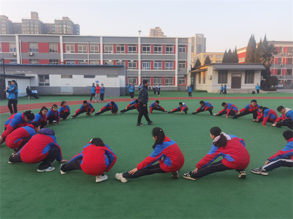 繽紛社團(tuán)展風(fēng)采 五育并舉助“雙減”——咸陽(yáng)市高新一中初中部開展社團(tuán)成果匯報(bào)活動(dòng)